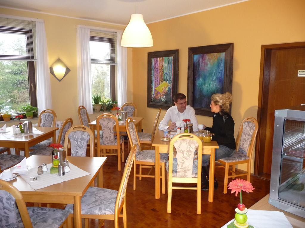 סבניץ Hotel Brueckenschaenke מראה חיצוני תמונה